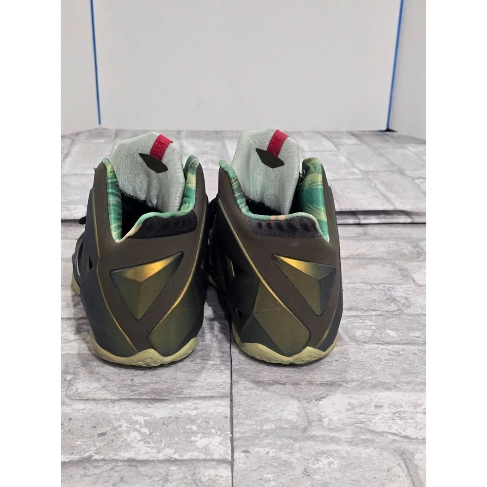 Nike lebron 11